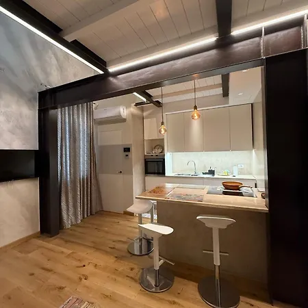 Casa Cialdini 14 Apartment *